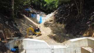 治山工事の施工状況写真
